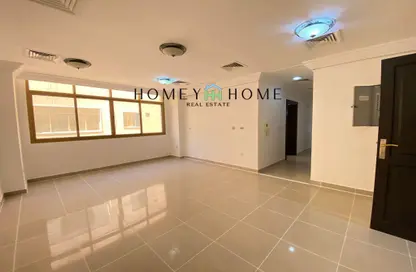 Apartment - 2 Bedrooms - 3 Bathrooms for rent in Al Sadd - Al Sadd - Doha