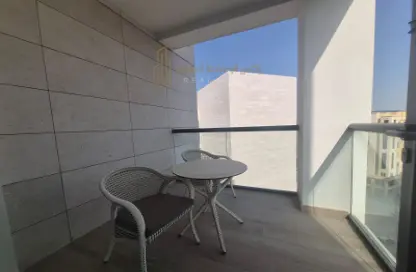 شقة - 2 غرف نوم - 3 حمامات للايجار في شارع الجزيره - فريج بن محمود الشمالي - فريج بن محمود - الدوحة