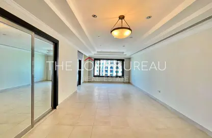 Apartment - 2 Bedrooms - 3 Bathrooms for rent in East Porto Drive - Porto Arabia - The Pearl Island - Doha