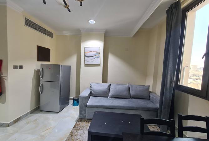933684 - Property Image 2