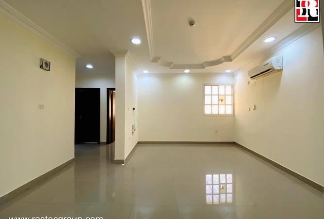 1002948 - Property Image 3