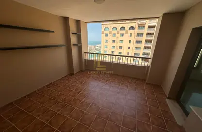 Apartment - 1 Bedroom - 2 Bathrooms for rent in West Porto Drive - Porto Arabia - The Pearl Island - Doha