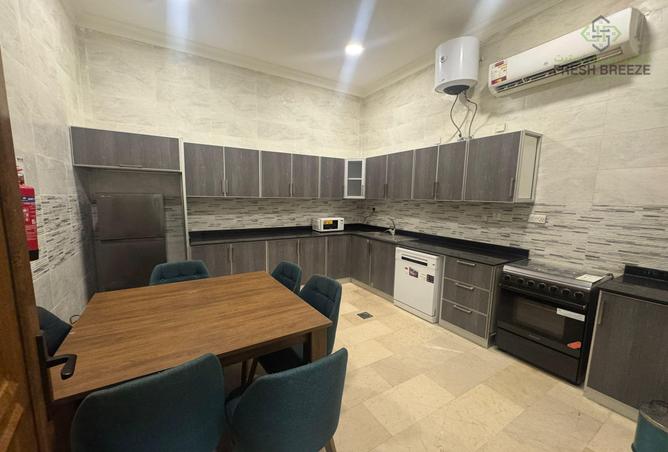904167 - Property Image 3