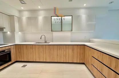 Apartment - 1 Bedroom - 2 Bathrooms for rent in Crystal Residence - Gewan Island - The Pearl Island - Doha