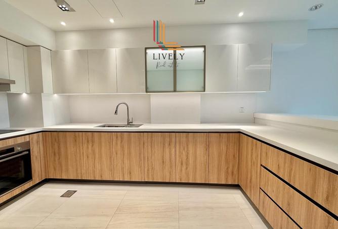 963027 - Property Main Image