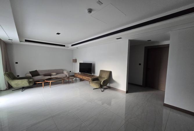 990504 - Property Image 2