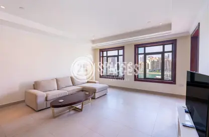 Townhouse - 2 Bedrooms - 3 Bathrooms for sale in West Porto Drive - Porto Arabia - The Pearl Island - Doha