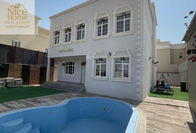 913320 - Property Image 2