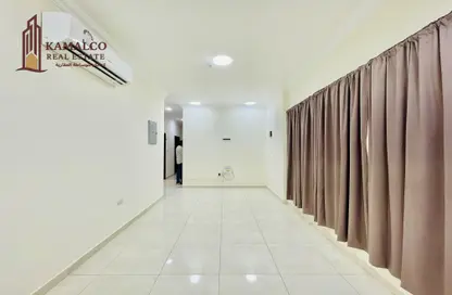 Apartment - 2 Bedrooms - 2 Bathrooms for rent in Umm Ghuwailina - Doha
