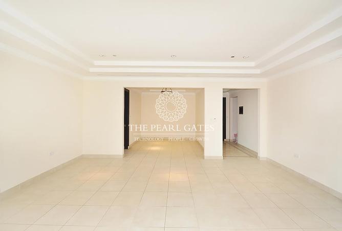 949799 - Property Image 2