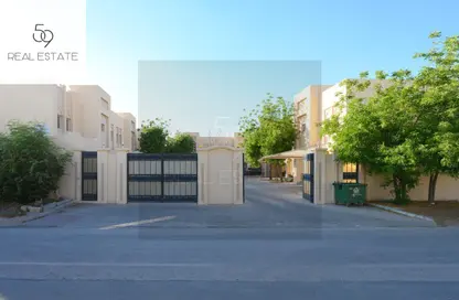 Villa - 4 Bedrooms - 5 Bathrooms for rent in Ain Khaled Villas - Ain Khaled - Doha