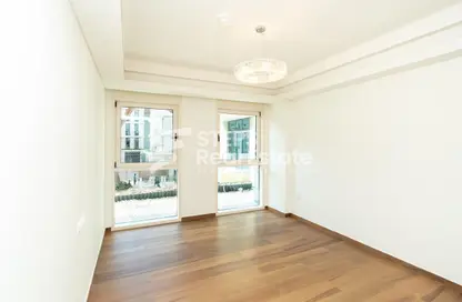 Apartment - 1 Bedroom - 2 Bathrooms for rent in Gewan Island - The Pearl Island - Doha