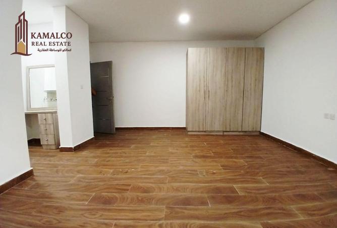 957139 - Property Image 3