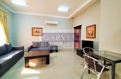 Apartment - Studio - 1 Bathroom for rent in Umm Al Seneem Street - Ain Khaled - Doha