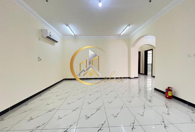 937705 - Property Image 3