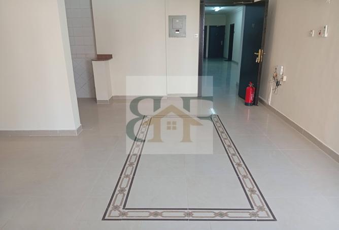 943075 - Property Image 2