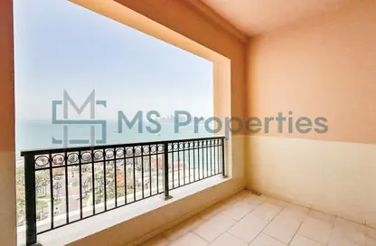 Apartment - 2 Bedrooms - 3 Bathrooms for rent in Viva East - Viva Bahriyah - The Pearl Island - Doha