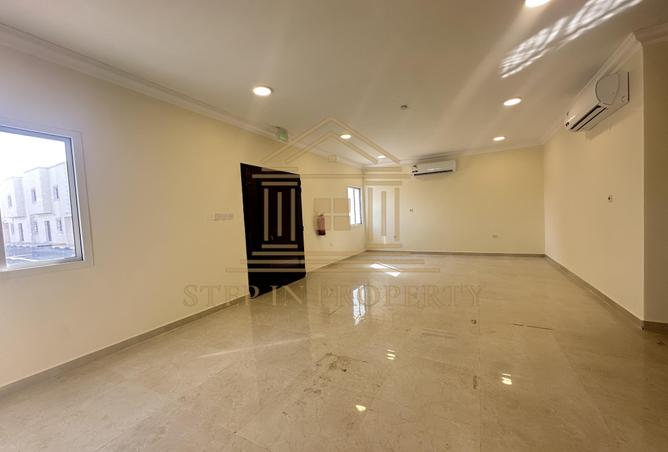 1005684 - Property Image 2