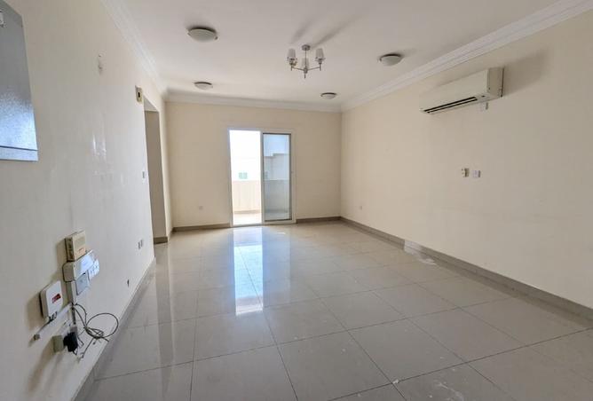 954708 - Property Main Image