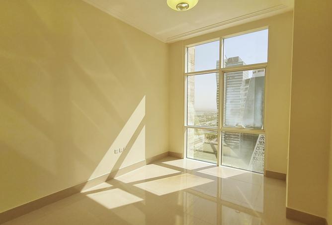 940579 - Property Image 3