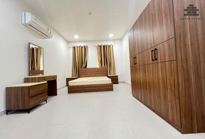 977909 - Property Image 3