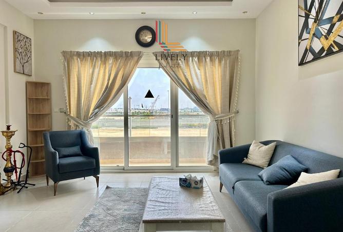 957399 - Property Image 2