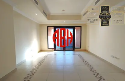 Apartment - 1 Bedroom - 2 Bathrooms for rent in West Porto Drive - Porto Arabia - The Pearl Island - Doha