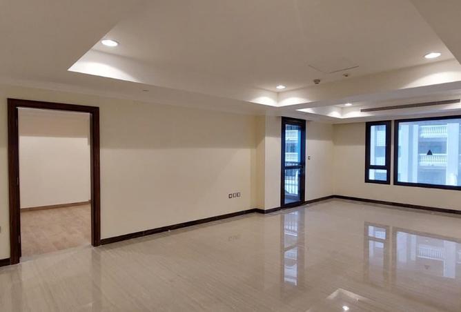 973848 - Property Image 2