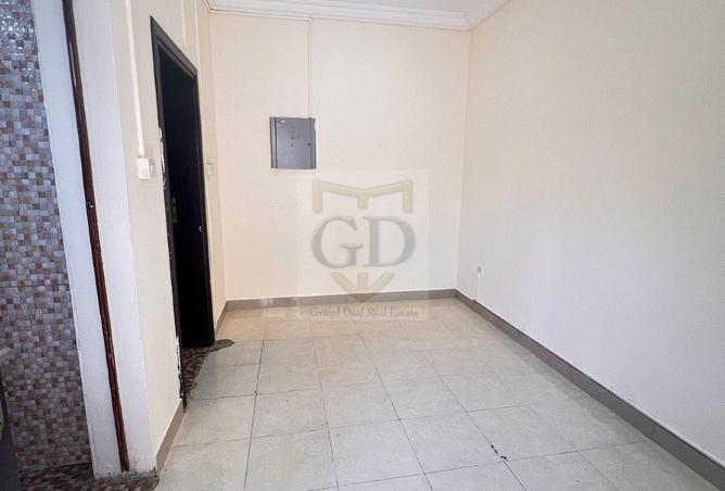 957449 - Property Image 2