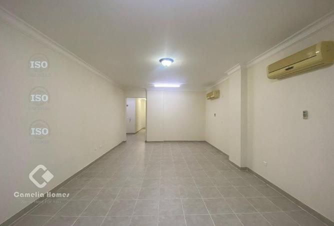 963152 - Property Image 3