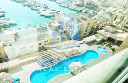 Apartment - 3 Bedrooms - 4 Bathrooms for rent in The Pearl Island - Doha