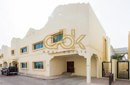 شقة - 3 غرف نوم - 6 حمامات للايجار في فلل عين خالد - عين خالد - الدوحة