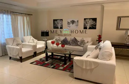 Living Room image for: Apartment - 1 Bedroom - 2 Bathrooms for rent in Marina District - Lusail, Image 1