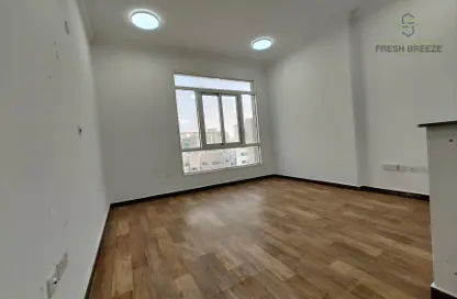 Apartment - 2 Bedrooms - 2 Bathrooms for rent in Al Mansoura - Al Mansoura - Doha