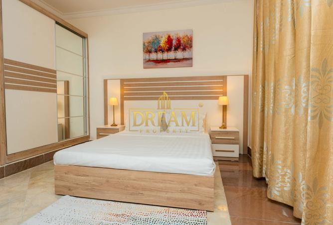 906985 - Property Image 3