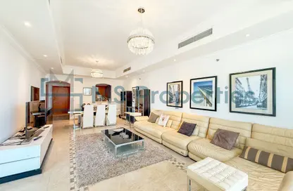 Apartment - 2 Bedrooms - 3 Bathrooms for sale in West Porto Drive - Porto Arabia - The Pearl Island - Doha