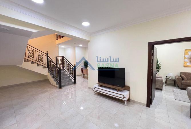 908170 - Property Image 2