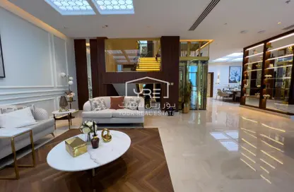 Duplex - 4 Bedrooms - 6 Bathrooms for sale in Lusail Marina Heights - Marina District - Lusail