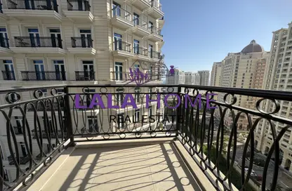 Apartment - 2 Bedrooms - 4 Bathrooms for rent in Floresta Gardens - Floresta Gardens - The Pearl Island - Doha