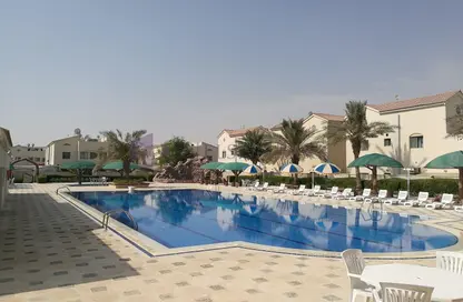 مجمع سكني - 4 غرف نوم - 5 حمامات للايجار في شارع العزيزة - العزيزية - الدوحة