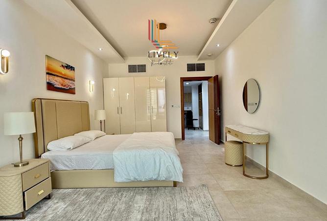 962913 - Property Image 2