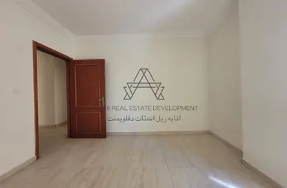 Apartment - 3 Bedrooms - 2 Bathrooms for rent in Al Mansoura - Al Mansoura - Doha