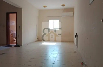 Apartment - 2 Bedrooms - 2 Bathrooms for rent in Al Mansoura - Al Mansoura - Doha