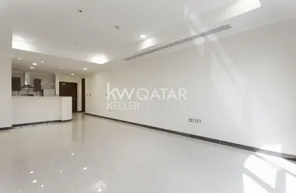 Apartment - 2 Bedrooms - 2 Bathrooms for rent in West Porto Drive - Porto Arabia - The Pearl Island - Doha Apartment - 2 Bedrooms - 2 Bathrooms for rent in West Porto Drive - Porto Arabia - The Pearl Island - Doha