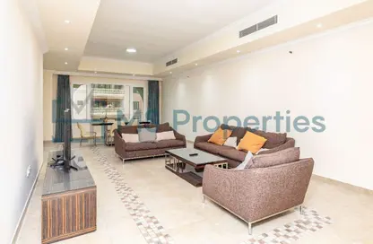 Apartment - 2 Bedrooms - 3 Bathrooms for rent in West Porto Drive - Porto Arabia - The Pearl Island - Doha