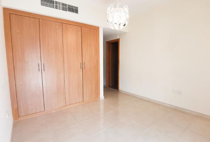 949639 - Property Image 2
