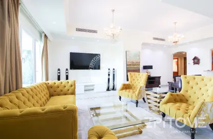 Apartment - 1 Bedroom - 2 Bathrooms for sale in West Porto Drive - Porto Arabia - The Pearl Island - Doha Apartment - 1 Bedroom - 2 Bathrooms for sale in West Porto Drive - Porto Arabia - The Pearl Island - Doha