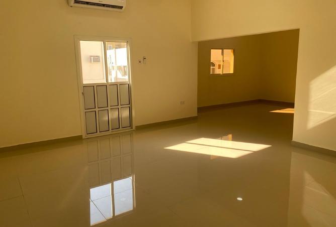 1002940 - Property Image 2