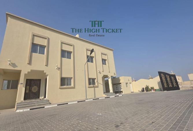 952885 - Property Image 2