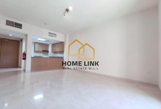 950781 - Property Image 2